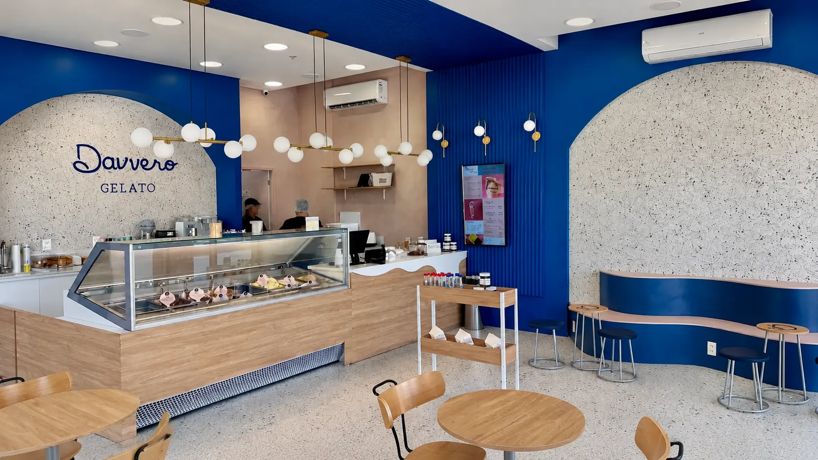 Ambiente da gelateria Davvero